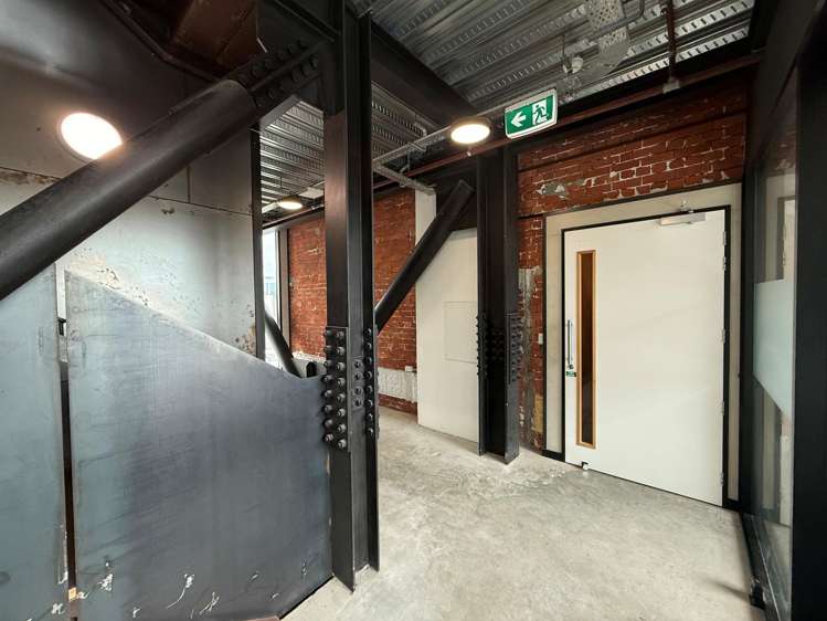 2/14 Wise Street_2
