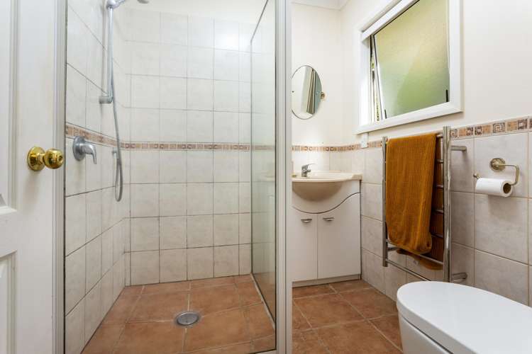 9 Falstone Lane Browns Bay_10