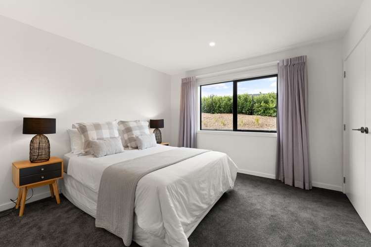 53 Heathfield Drive Mosgiel_16