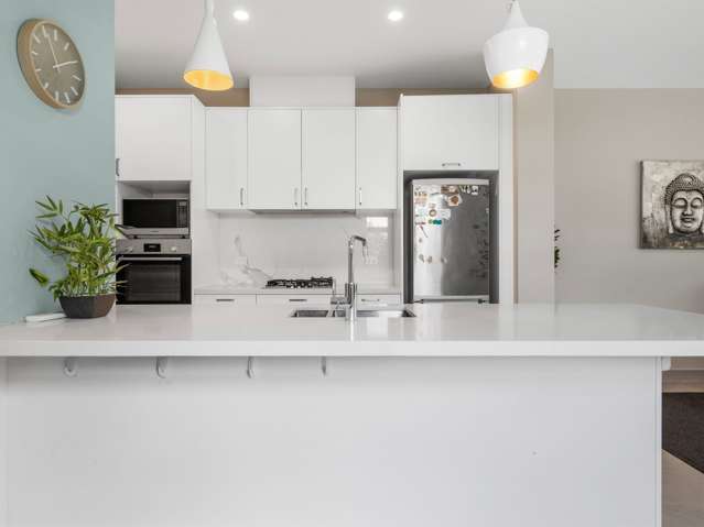 Modern, Spacious & Close to School!