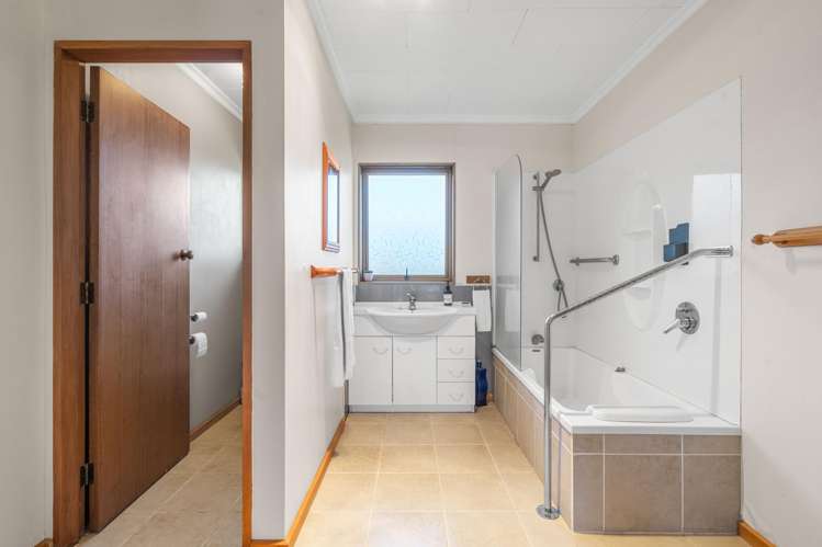 2 Batten Street Glenholme_21
