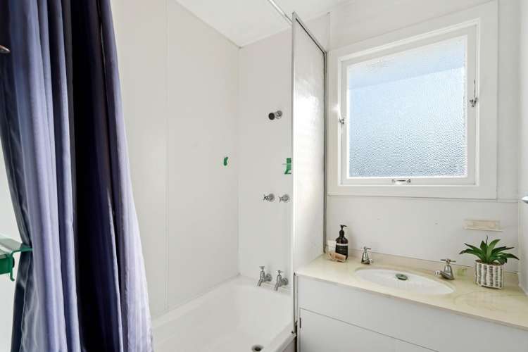 38 Kilmarnock Avenue Strathern_14