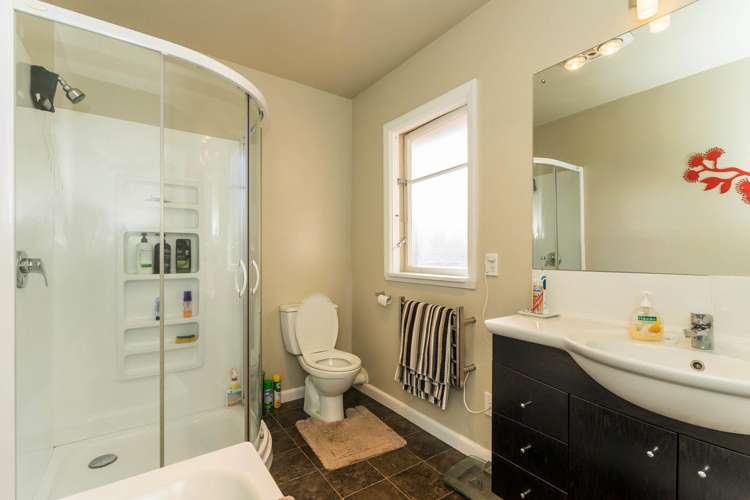 98 Aorangi Road Bryndwr_13