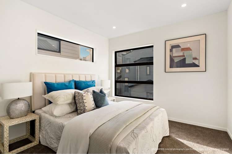 12A Holland Avenue Point England_7