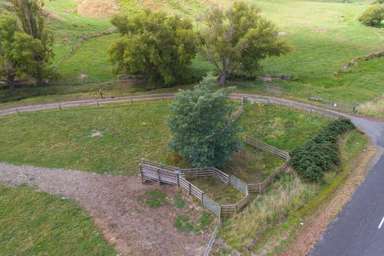551 Valley Road_3