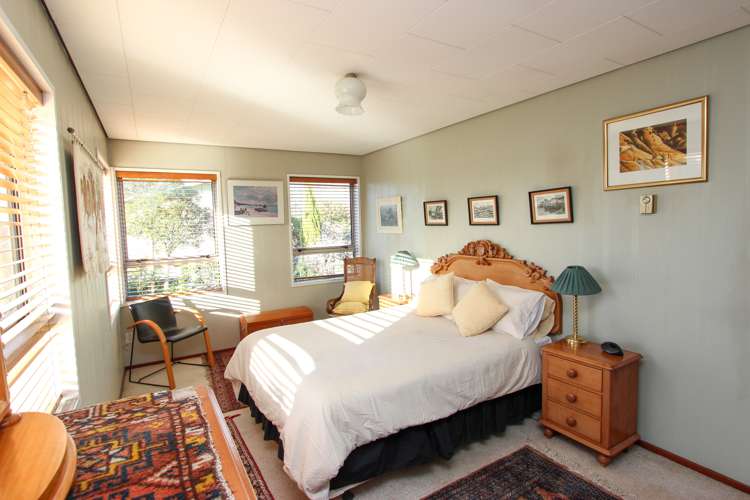 167 Queens Drive Richmond_6