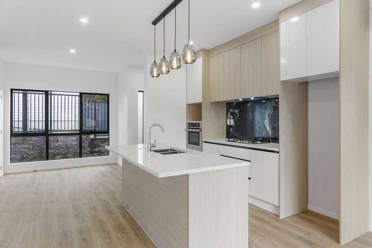 8E Tahinga Street 10887_4