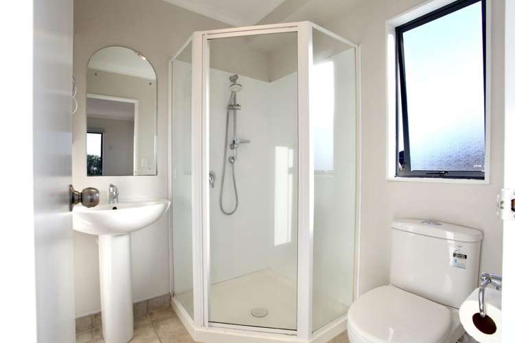 21 Thomas Road 10673_13