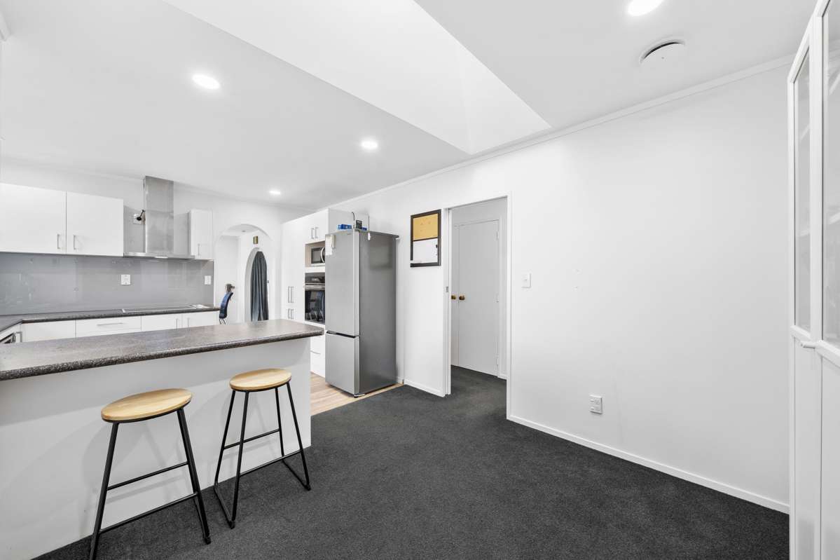 2/10 Hamilton Road_4