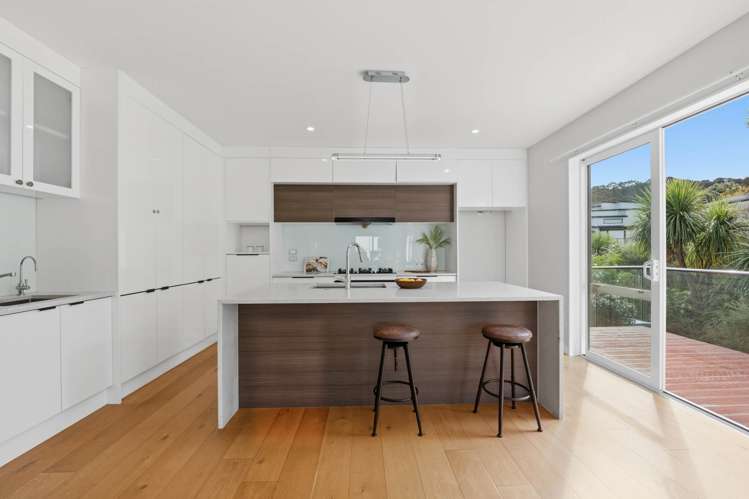 104 Admirals Court Drive Greenhithe_6