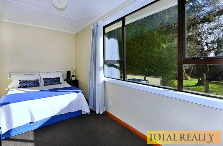 16 De Havilland Street Hornby_11