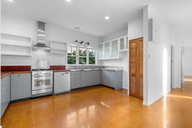 33 Dalethorpe Avenue 10458_3