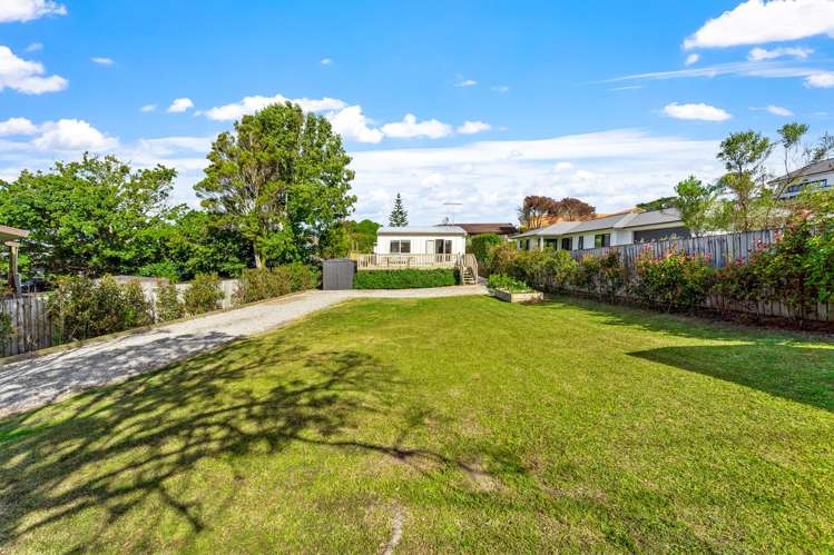 851 Whangaparaoa Road Manly_22