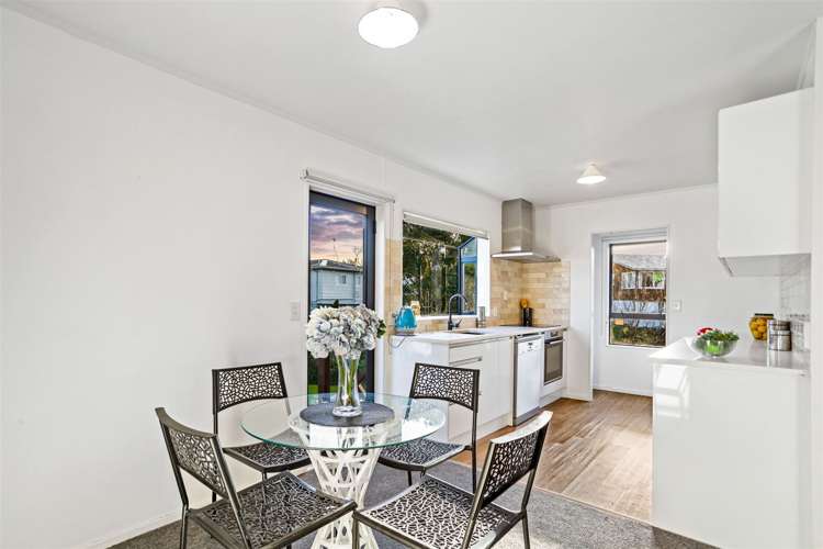 2/14 Queen Mary Avenue New Lynn_5