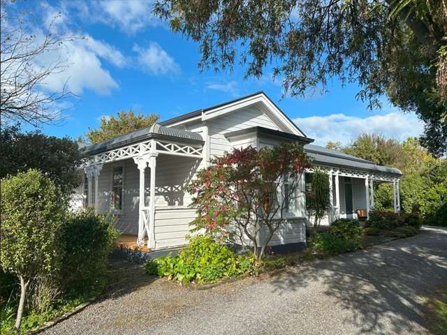 Beautiful Charming 3 Bedroom - Featherson