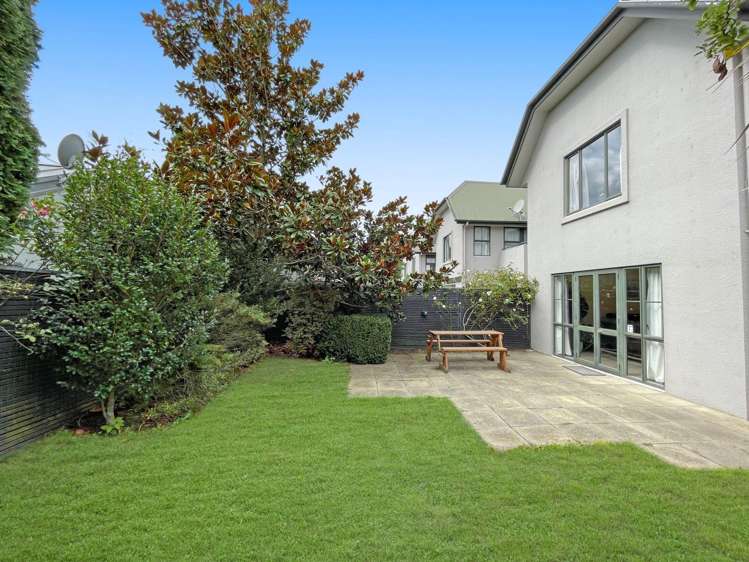 7/4 Brockworth Pl Riccarton_9