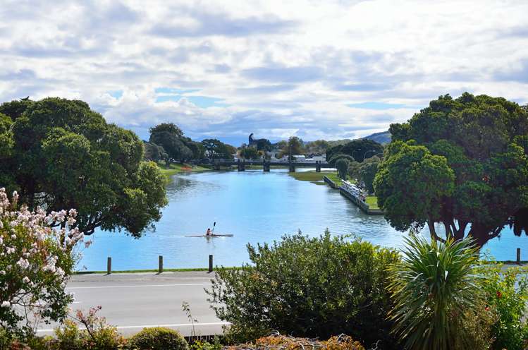 73 Esplanade Kaiti_19