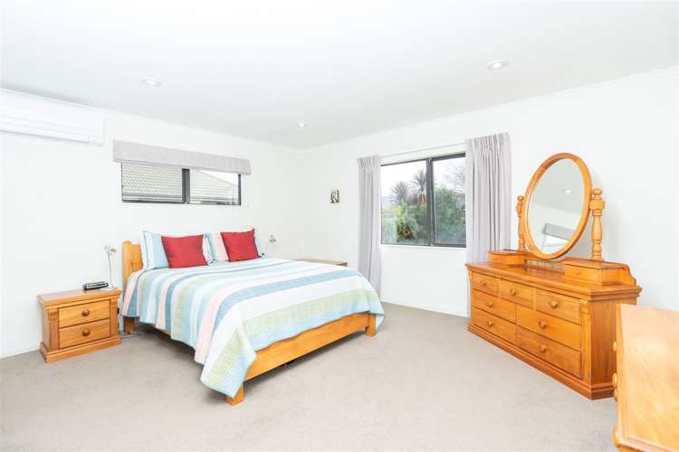 17 Innswood Place Rototuna North_24