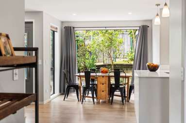 5/70A Sackville Street_1