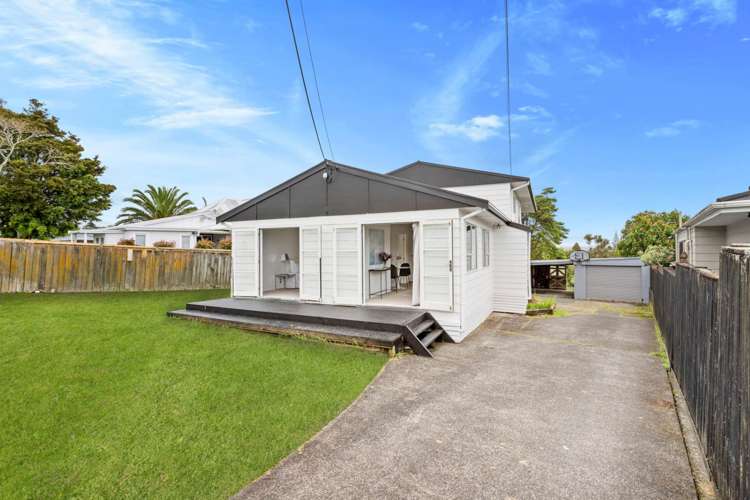 11 Drome View Place Beach Haven_0