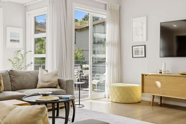 64 Heathcote Road Castor Bay_13