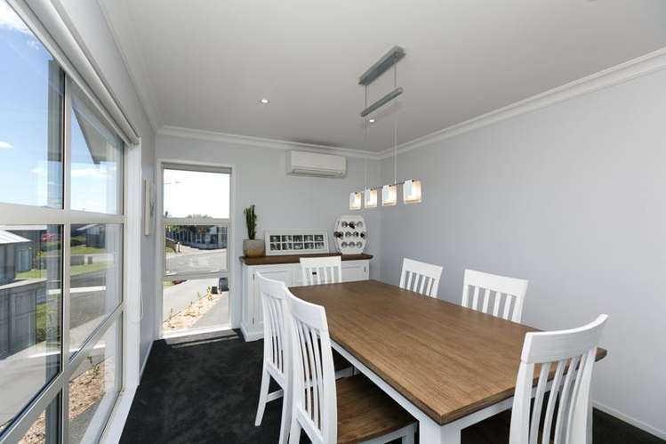 7 Amy Way Bell Block_21