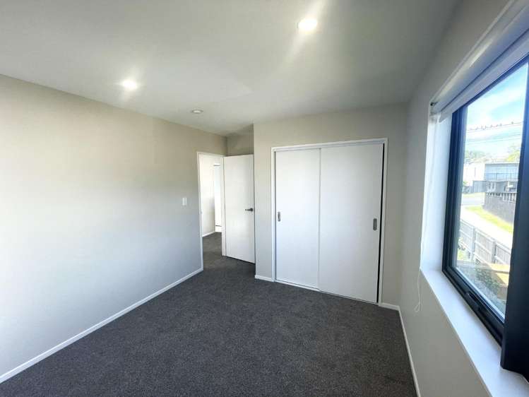 A/54 Royal View Road Te Atatu South_5