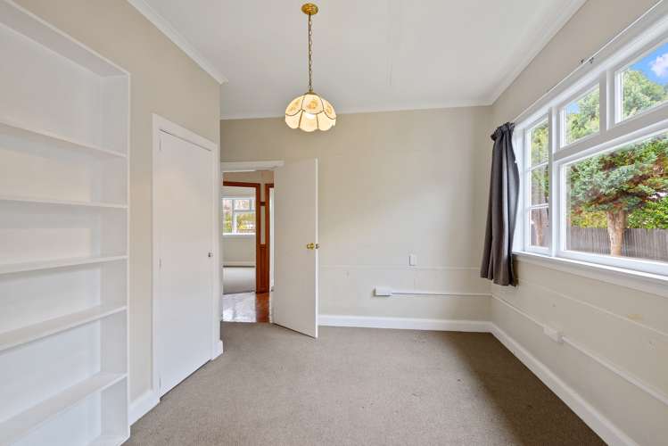 7 Aorangi Road Bryndwr_10