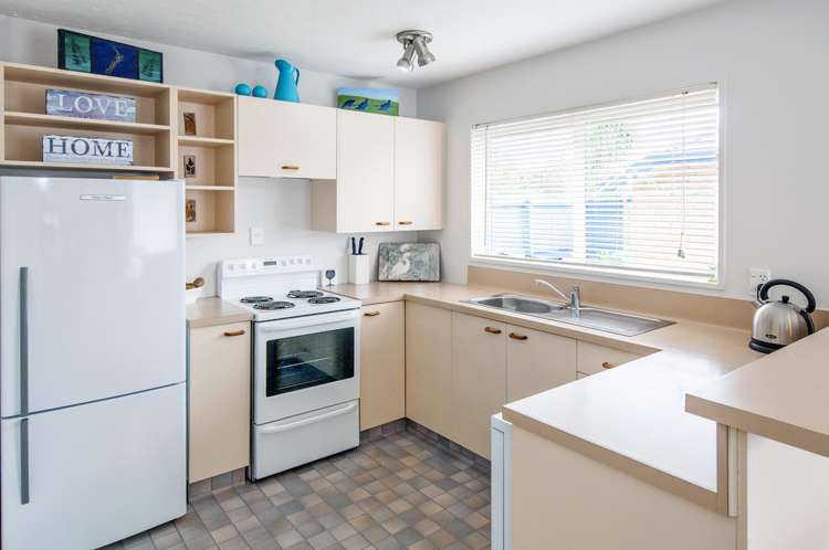 2/52 Middlepark Road Sockburn_4