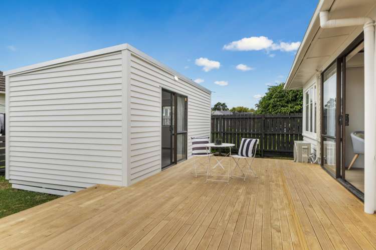 2/8 Fisher Crescent Otara_14