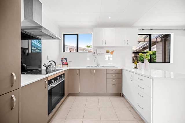 3/70 Hogans Road Glenfield_3