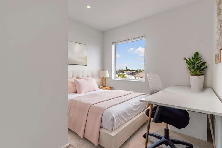 73 Bordeaux Parade Te Atatu South_9