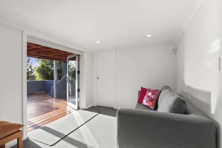 87 Scenic Drive Titirangi_19