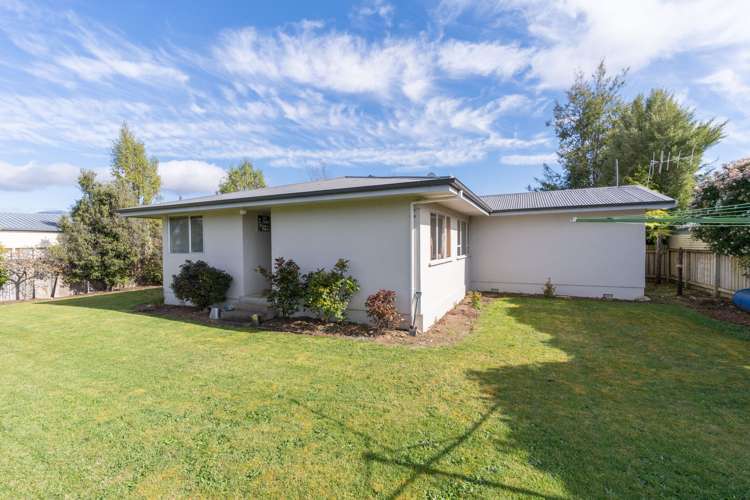 3 Thomson Place Te Anau_23