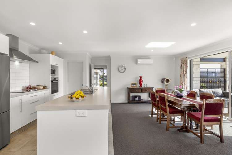 4 Plescher Crescent Leamington_5