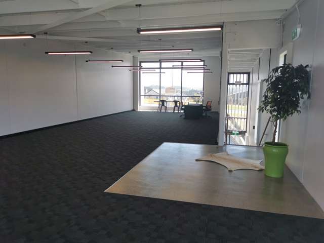 20/2181 East Coast Road Silverdale_2