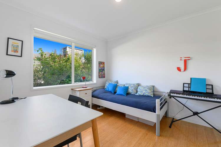 81 Iles Road Lynmore_15