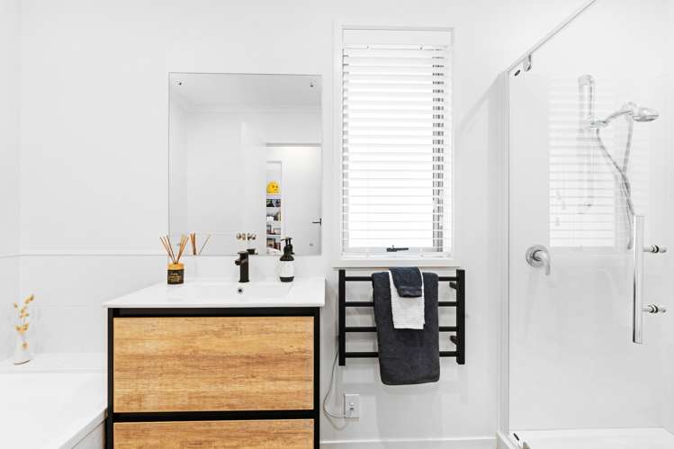 6 Gavinike Place Waimauku_22