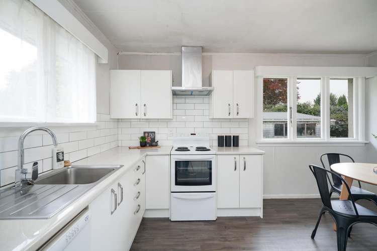 22 Glengarry Crescent Glengarry_3