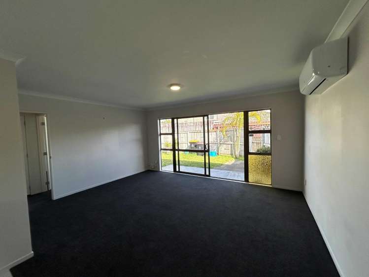 2/9 Leander Street 11229_1