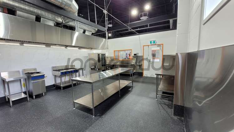 A/9 Akatea Road Glendene_11