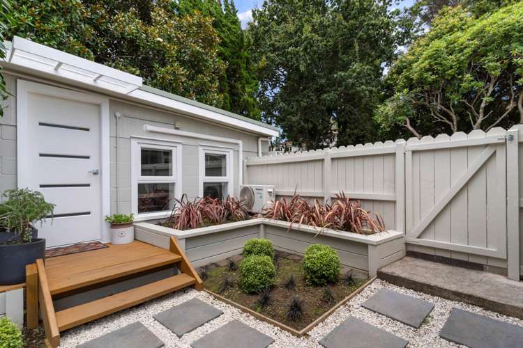 1/89B Te Kawa Road Greenlane_14