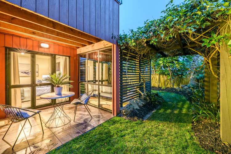 2/180 Onewa Road Birkenhead_16