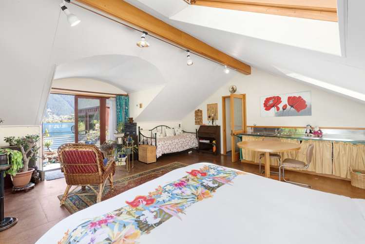 599 Peninsula Road Kelvin Heights_13