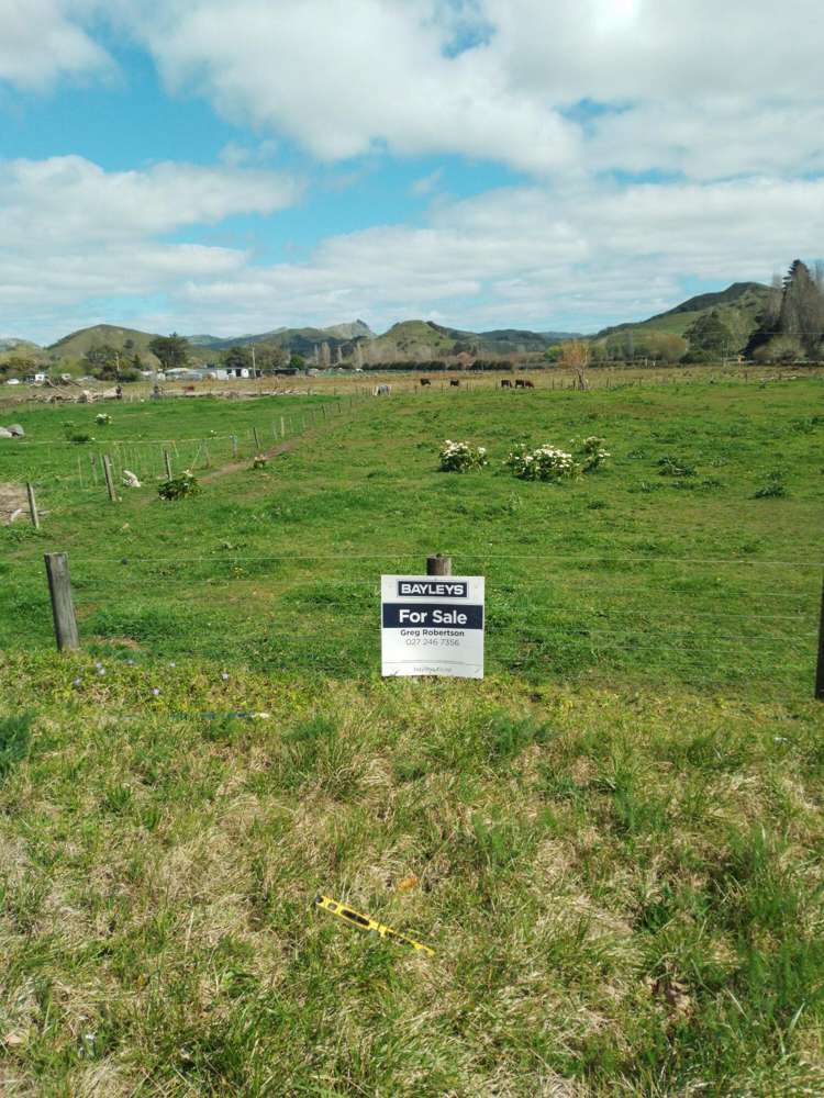 5 Cook Street Tolaga Bay_6