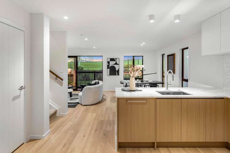 22 Weybridge Crescent Glen Innes_9