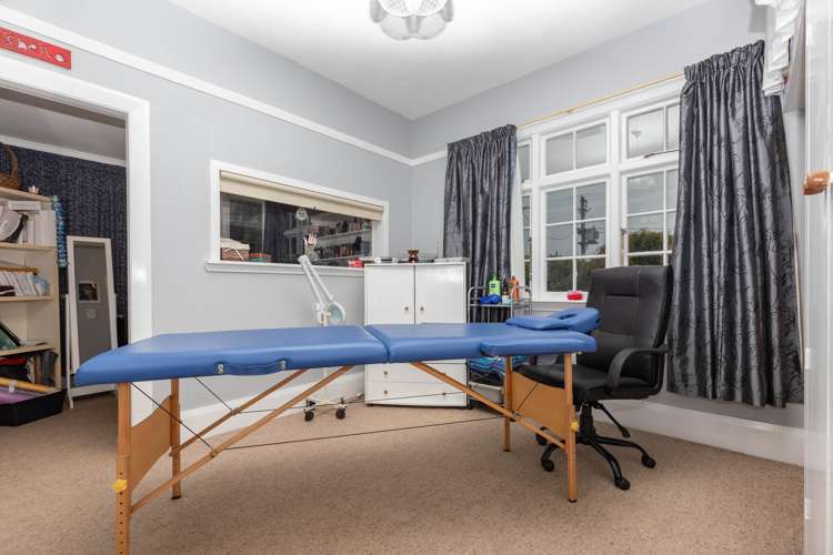 1 Trickies Road Gladstone_14