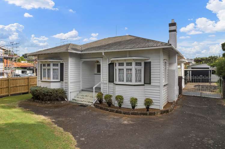 618 Mount Albert Road Royal Oak_3