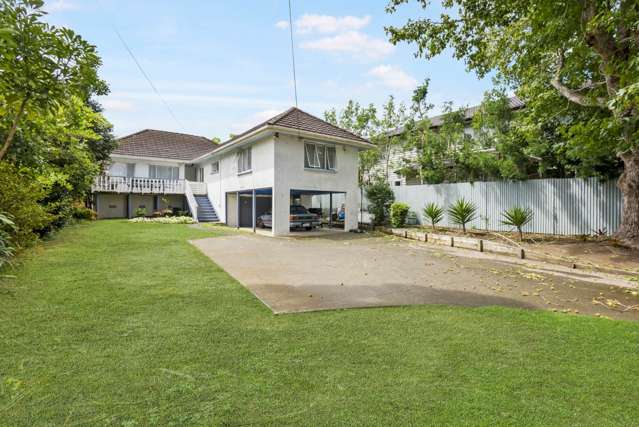 77 Te Atatu Road Te Atatu South_1