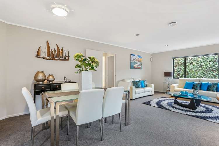 2/12 Varlene Terrace Forrest Hill_6